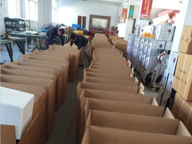 東洋TKK手拉葫蘆產品在庫房打包中